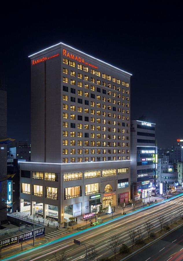 Hotel Ramada By Wyndham Daejeon Exterior foto