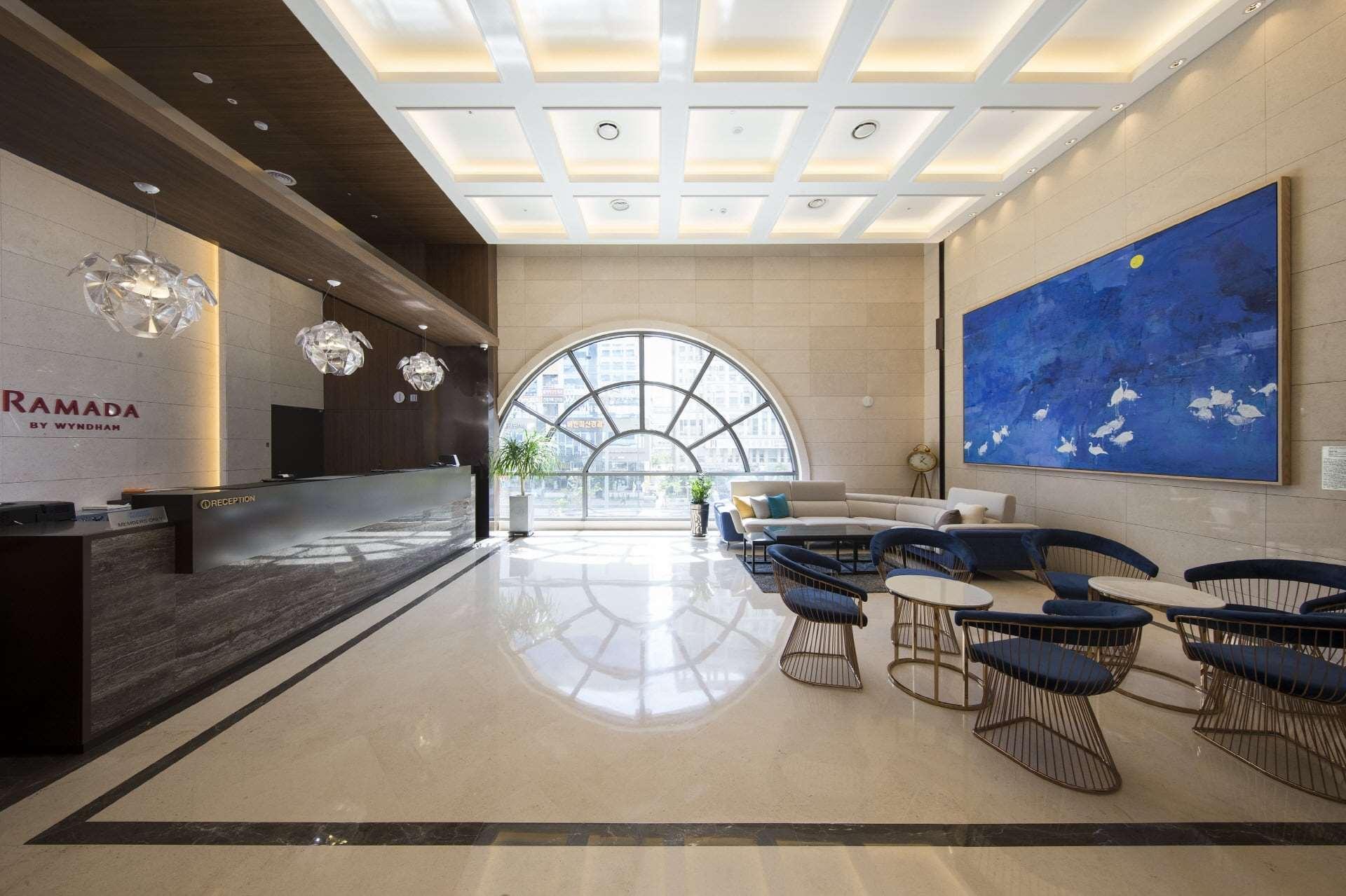 Hotel Ramada By Wyndham Daejeon Exterior foto